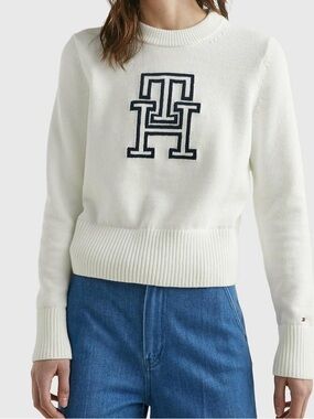 NWOT Tommy Hilfiger White Crewneck Sweater with Navy Logo